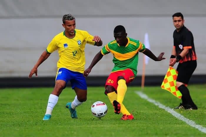 Camarões vence o Brasil –