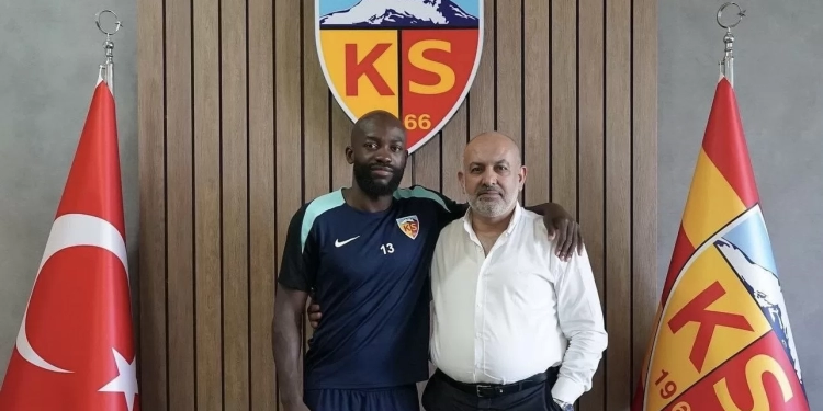 Kayserispor : Stéphane Bahoken prolonge d'un an